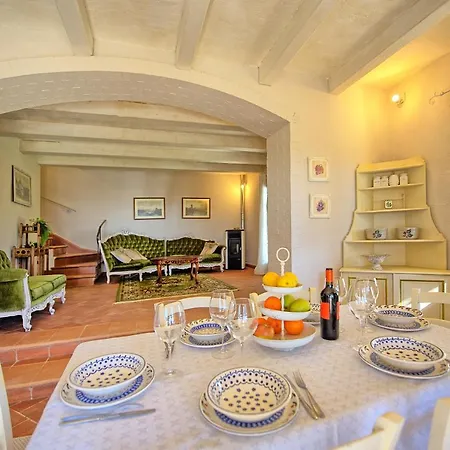 Casa Fioraie By Posarellivillas Вилла *