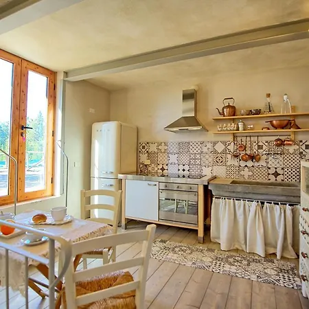 Casa Fioraie By Posarellivillas *